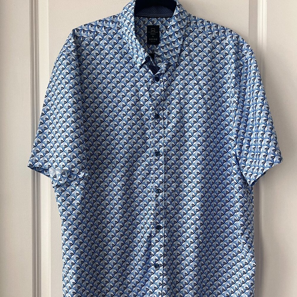 Michael Strahan Short Sleeve Button Down Business Casual Button Up Shirt for Men